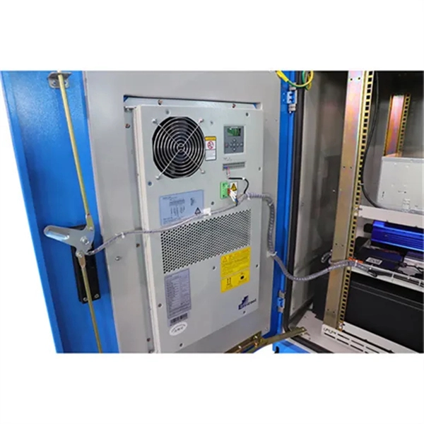 Is the network rack using a blower or an exhaust fan 